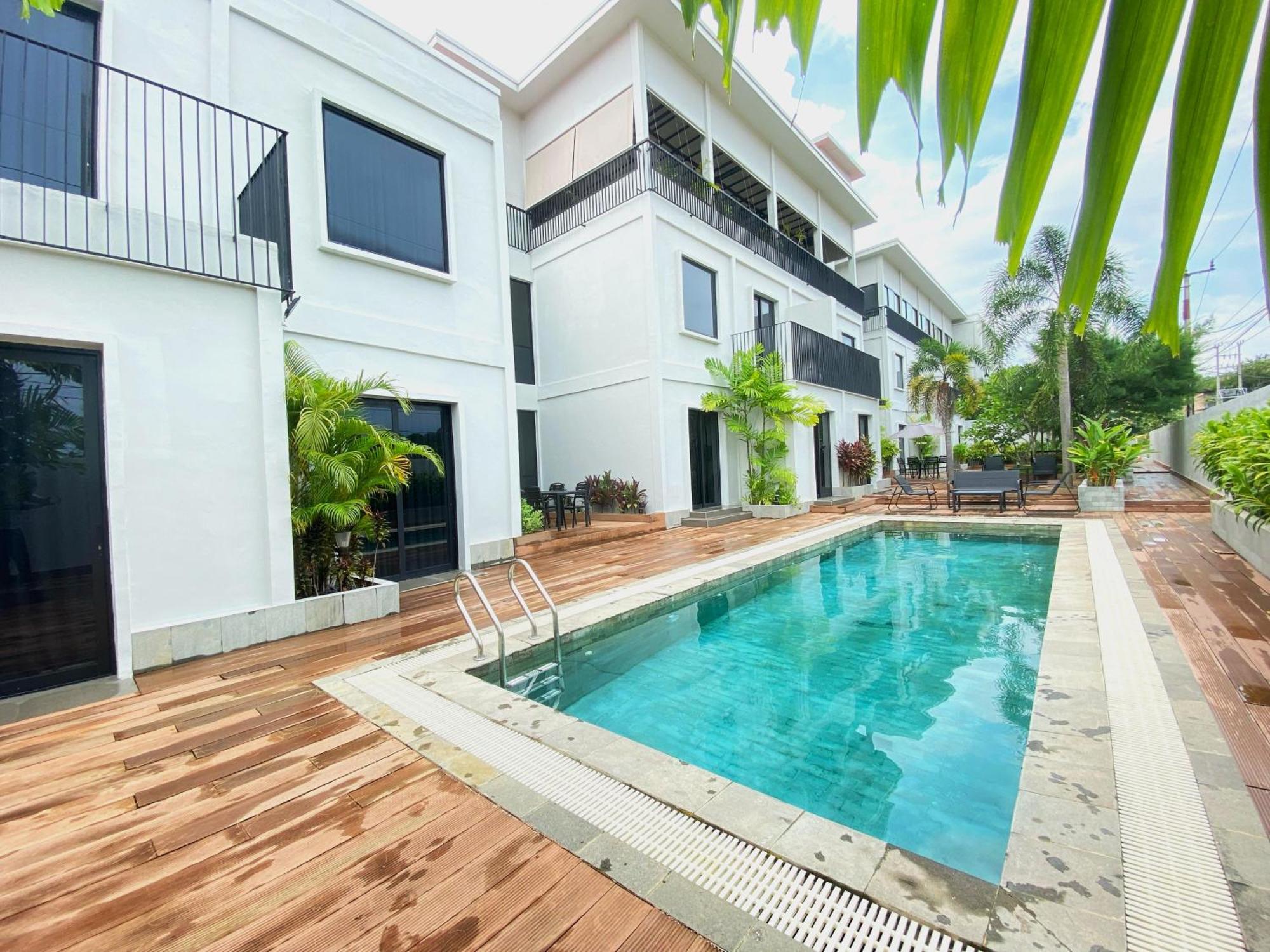 Tanjunguban Onyx Hotel & Villa מראה חיצוני תמונה