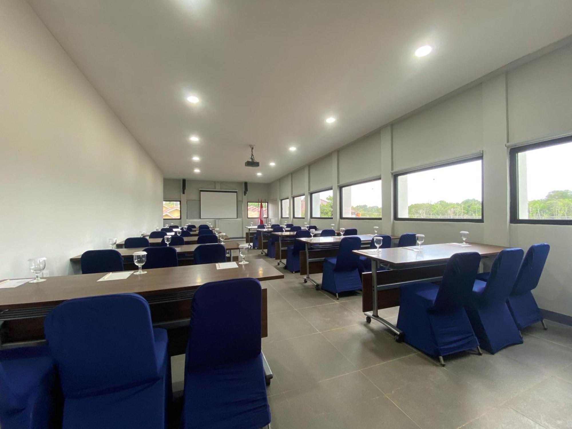 Tanjunguban Onyx Hotel & Villa מראה חיצוני תמונה